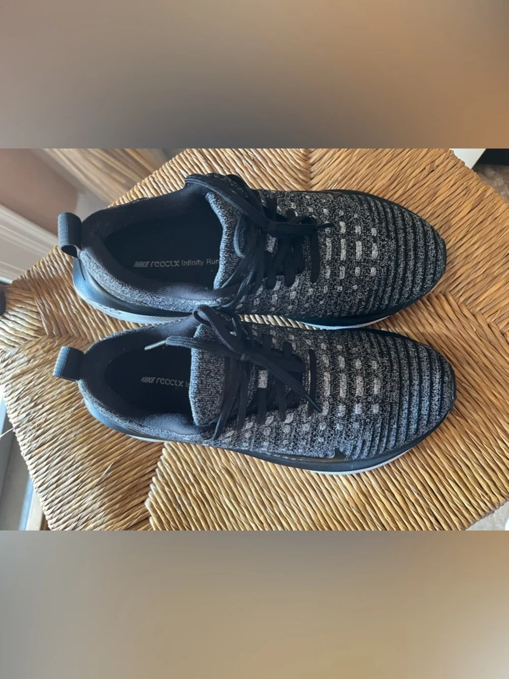 Nike ReactX Infinity Run 4 Oreo Black White Running Shoes Size 8 ladies - Picture 3 of 12